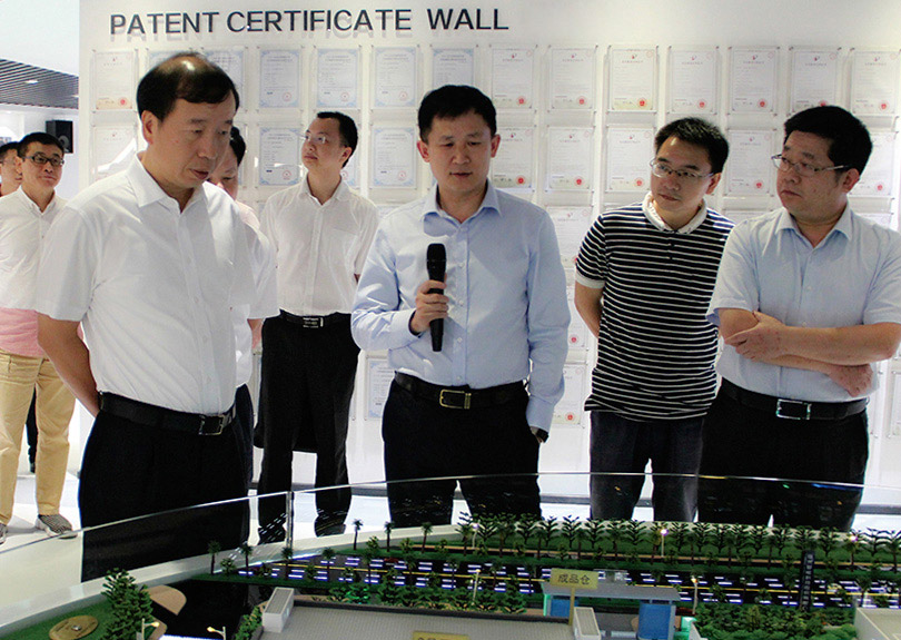 领导来访:2018.9东莞市市长肖亚非佳禾调研 领导来访:2018.9东莞市市长肖亚非佳禾调研