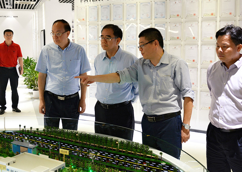 领导来访: 2018.10东莞市委书记梁维东佳禾调研 领导来访: 2018.10东莞市委书记梁维东佳禾调研